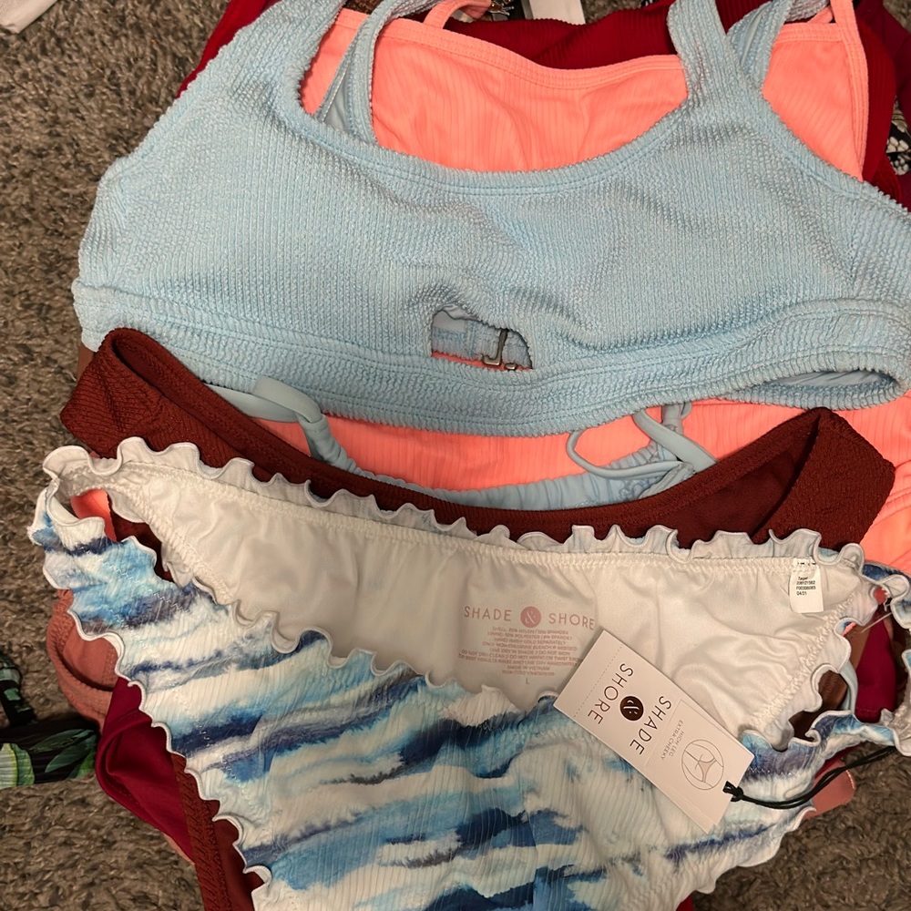 Bikinis 👙 - Picture 4 of 12